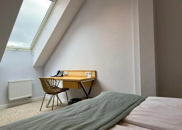 Zhong Hua 3* Сопот