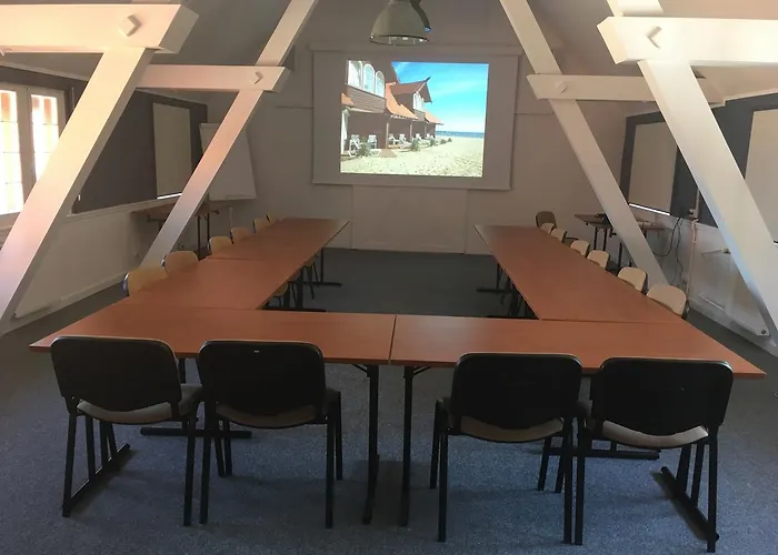 Zhong Hua Готель