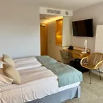 Zhong Hua 3* سوبوت