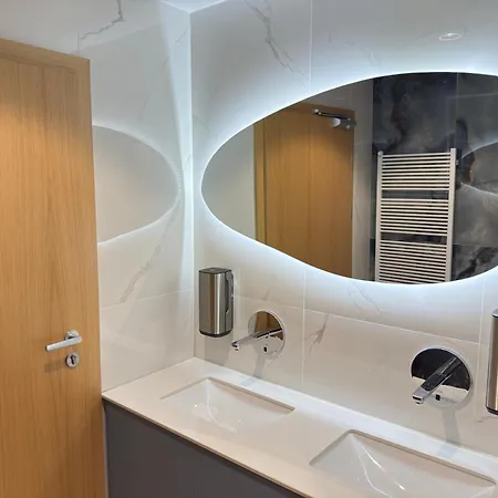 Zhong Hua Σόποτ