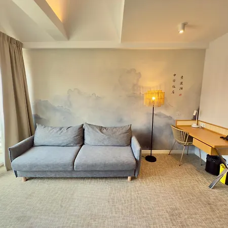 Zhong Hua 3* סופוט