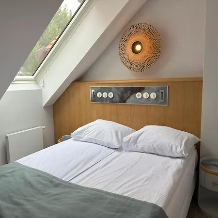 Zhong Hua Hotel 3*