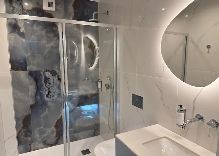 Zhong Hua מלון 3*