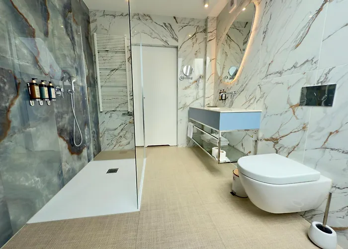 Zhong Hua סופוט