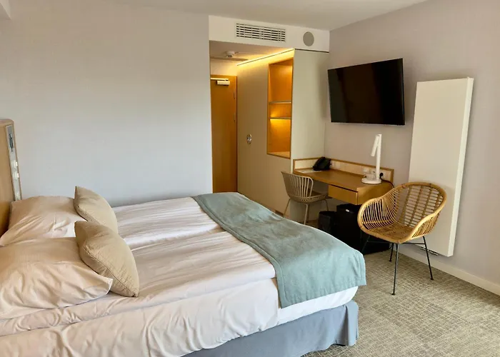 Zhong Hua 3* סופוט